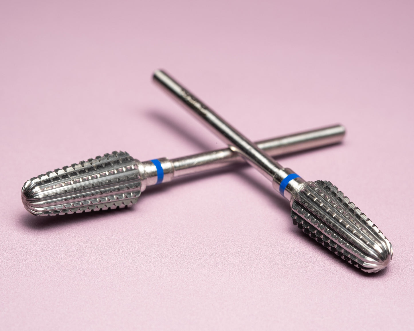 Embout pour ponçage professionnel des ongles