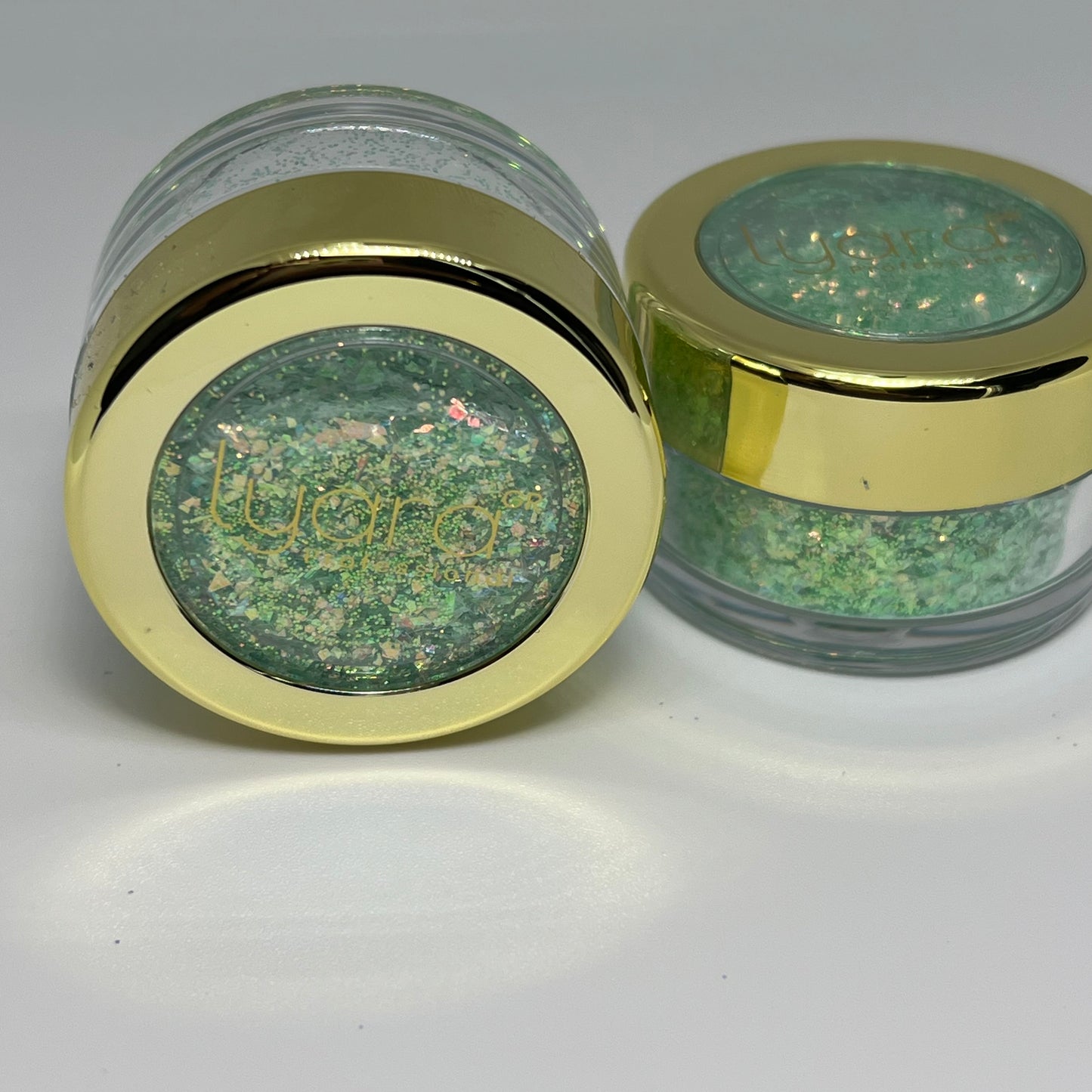 Glitter Vert – Finition Audacieuse pour Nail Art Éclatant