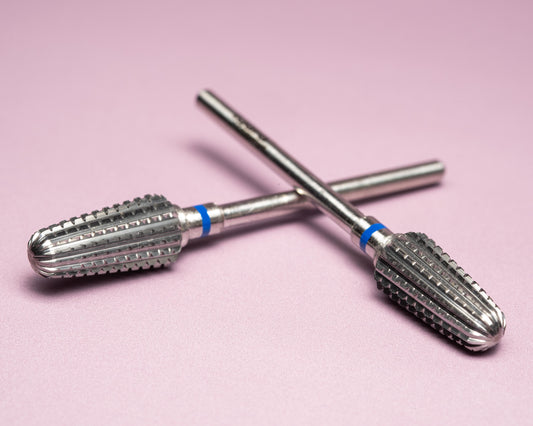 Embout pour ponçage professionnel des ongles