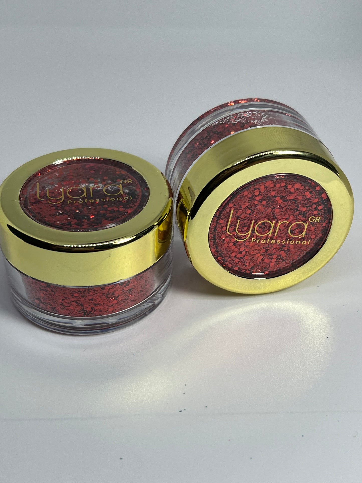 Paillettes Rouges – Intensité Passionnée pour Nail Art Audacieux